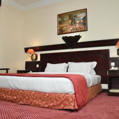 Claridge Hotel 3* Стандартный номер с двуспальной кроватью