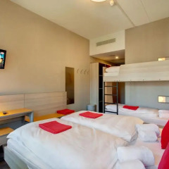 MEININGER Hotel Amsterdam City West 2* Стандартный номер с различными типами кроватей фото 6
