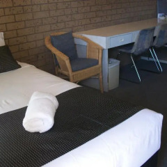 Отель Country Home Motor Inn 3* Стандартный номер с различными типами кроватей фото 4