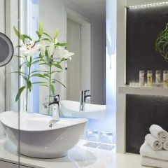 Renaissance Wien Hotel 4* Стандартный номер с различными типами кроватей фото 2
