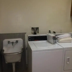 DC International Hostel 1 Кровать в общем номере с двухъярусной кроватью фото 2