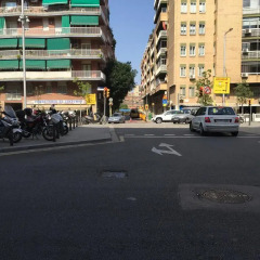 Отель Go Bcn Hostal Ideal Badal фото 2