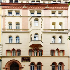 Отель Carlton Opera 3* Апартаменты с различными типами кроватей