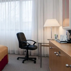 Отель Holiday Inn Berlin City-West 4* Стандартный номер с двуспальной кроватью