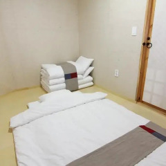Отель Irang Hanok Guesthouse Южная Корея, Сеул - отзывы, цены и фото номеров - забронировать отель Irang Hanok Guesthouse онлайн комната для гостей фото 2