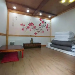 Отель Charm Hanok Guest House Южная Корея, Сеул - отзывы, цены и фото номеров - забронировать отель Charm Hanok Guest House онлайн фитнесс-зал