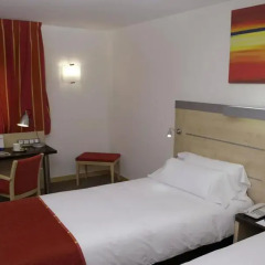 Отель Holiday Inn Express Malaga Airport 3* Стандартный номер с различными типами кроватей фото 2
