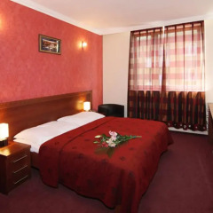 Hotel Relax Inn 3* Стандартный номер с двуспальной кроватью