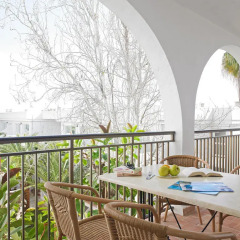 Отель Apartamentos Cala d'Or Playa Апартаменты с различными типами кроватей