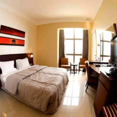 Отель The Avenue Suites Стандартный номер