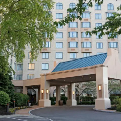 Отель Sheraton Columbus Suites Колумбус парковка