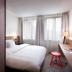 Отель Sorat Hotel Saxx Nürnberg Германия, Нюрнберг - отзывы, цены и фото номеров - забронировать отель Sorat Hotel Saxx Nürnberg онлайн комната для гостей фото 4