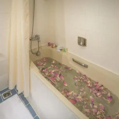 Bong Sen Hotel Annex 2* Улучшенный номер с различными типами кроватей фото 5