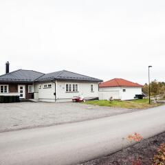 Апартаменты Undrumsdal Apartment парковка