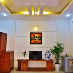 Отель Hoang Thu Homestay 2* Стандартный семейный номер с двуспальной кроватью фото 3