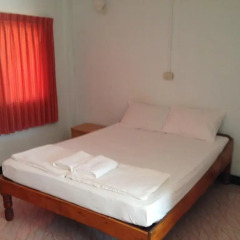 Отель Lovely Lanta Resort комната для гостей фото 5