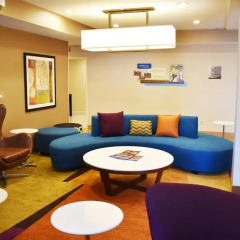 Отель Fairfield Inn & Suites by Marriott Albuquerque Airport комната для гостей фото 5