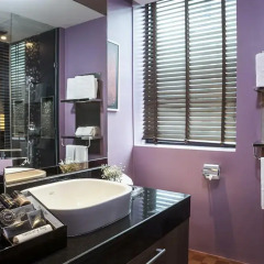 Отель The Continent Bangkok by Compass Hospitality 4* Представительский номер с различными типами кроватей фото 19