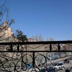 Отель Oldubani Apartments Грузия, Тбилиси - отзывы, цены и фото номеров - забронировать отель Oldubani Apartments онлайн балкон