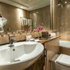 First Central Hotel Suites 4* Апартаменты Премиум с различными типами кроватей фото 8