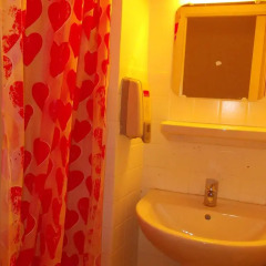 Nice Art Hotel - Hostel Стандартный номер с различными типами кроватей фото 4