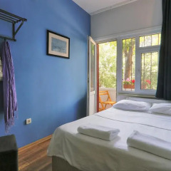 Hush Hostel Lounge Стандартный номер двуспальная кровать (общая ванная комната) фото 2