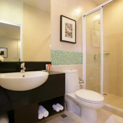 Отель Legacy Express Sukhumvit By Compass Hospitality 3* Улучшенный номер фото 5