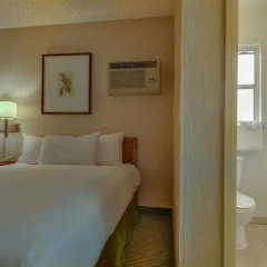 Отель Vagabond Inn Los Angeles at USC 2* Стандартный номер с различными типами кроватей фото 5