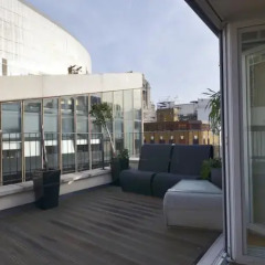 Отель Uber Theatre Land Penthouse балкон