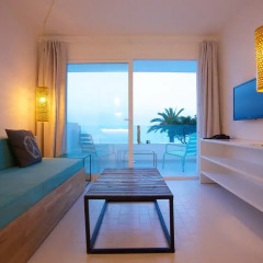 Отель Santos Ibiza Suites Полулюкс с различными типами кроватей фото 9