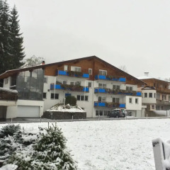 Отель Haus Romeo Alpine Gay Resort - Men 18+ Only пляж