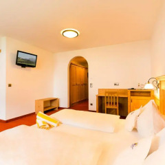 Hotel Schneeberg Family Resort & SPA 4* Полулюкс с различными типами кроватей фото 6