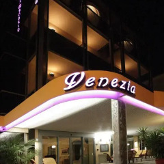 Hotel Venezia вид на фасад фото 12
