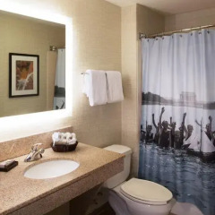 Отель Canopy By Hilton Washington DC Embassy Row 3* Стандартный номер с различными типами кроватей фото 6