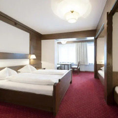 Hotel Goldener Löwe 3* Стандартный номер с различными типами кроватей фото 5