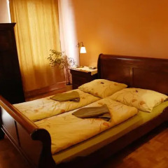 Hostel Mleczarnia Апартаменты с различными типами кроватей фото 9