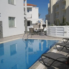 Отель Polyxenia Isaak Pelagos Villa Кипр, Протарас - отзывы, цены и фото номеров - забронировать отель Polyxenia Isaak Pelagos Villa онлайн бассейн фото 2