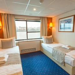 Отель OnRiver Hotels - MS Cezanne Будапешт детские мероприятия