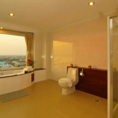 Champasak Grand Hotel 4* Улучшенный номер с различными типами кроватей фото 8