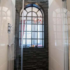 The Exhibitionist Hotel 5* Стандартный номер с двуспальной кроватью фото 8