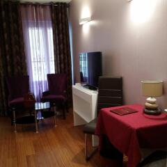 Отель Hôtel Paris Gambetta 3* Улучшенная студия с различными типами кроватей фото 8