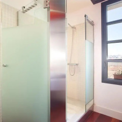 Отель Beach Loft Duplex Барселона ванная