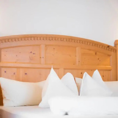 Tonzhaus Hotel & Restaurant 4* Номер Комфорт
