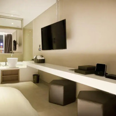Hotel The Designers Hongdae 3* Люкс с различными типами кроватей фото 2