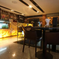 Отель Pietra Bangkok Бангкок гостиничный бар