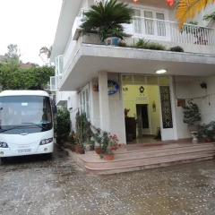 Отель Quynh An Villa Далат парковка