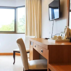 Chaweng Budget Hotel 3* Стандартный номер с различными типами кроватей фото 12