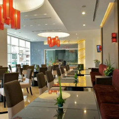 Отель The Narathiwas Hotel & Residence Sathorn Bangkok Таиланд, Бангкок - отзывы, цены и фото номеров - забронировать отель The Narathiwas Hotel & Residence Sathorn Bangkok онлайн питание фото 2