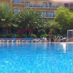 Отель Univers Hotel Испания, Курорт Росес - отзывы, цены и фото номеров - забронировать отель Univers Hotel онлайн бассейн фото 2