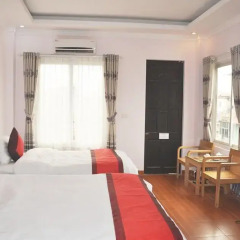 Hanoi Downtown Hotel 2* Улучшенный номер с двуспальной кроватью